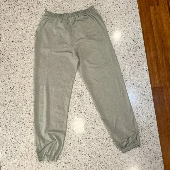 Vuori Boyfriend Sweatpant Joggers Pockets Laurel Heather Green Women's Size S - Picture 3 of 9